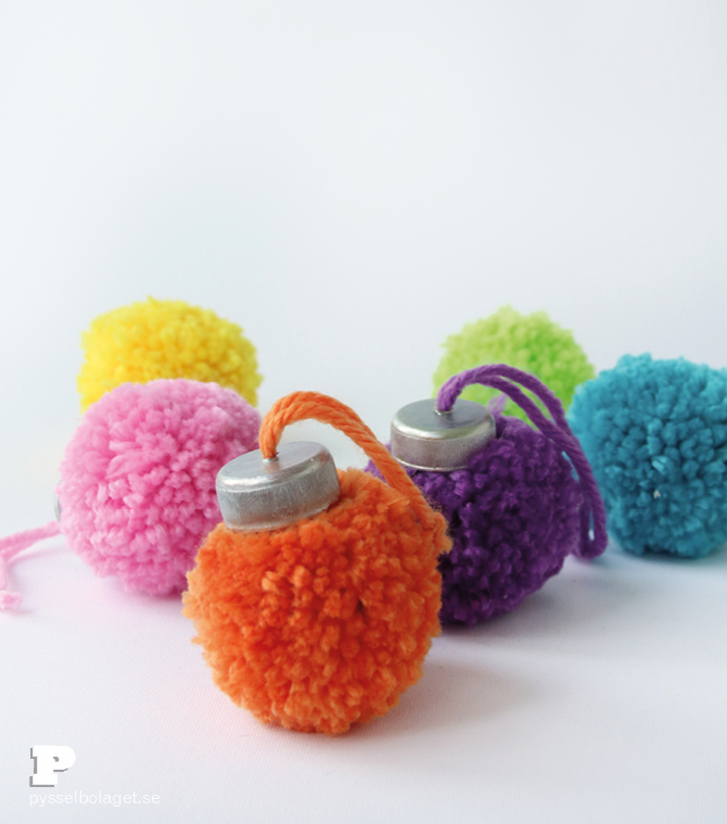 Pompom ornamnets5