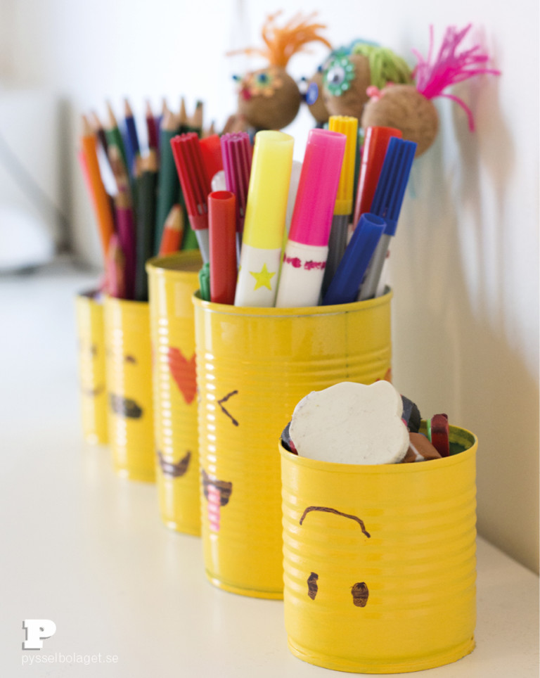 Make Emoji Tin Can Pencil Holders - Pysselbolaget