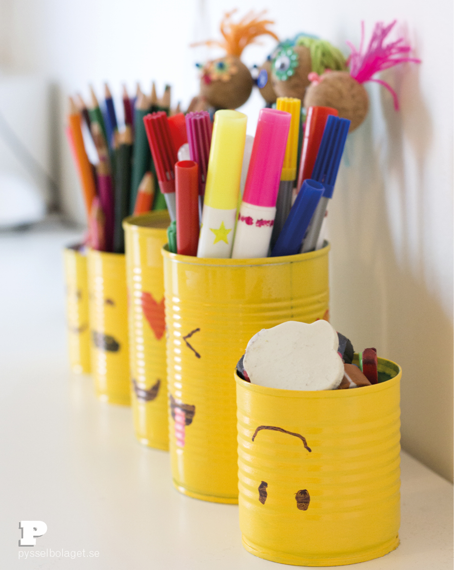 Emoji pencil holder 4