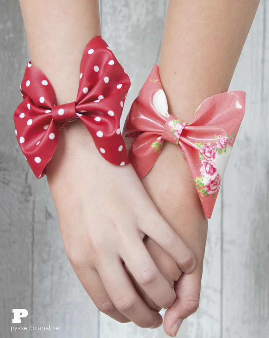 Oilcloth bracelets 6