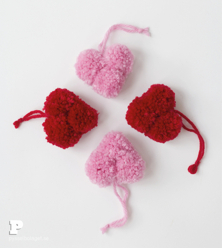 Pompom hearts 10